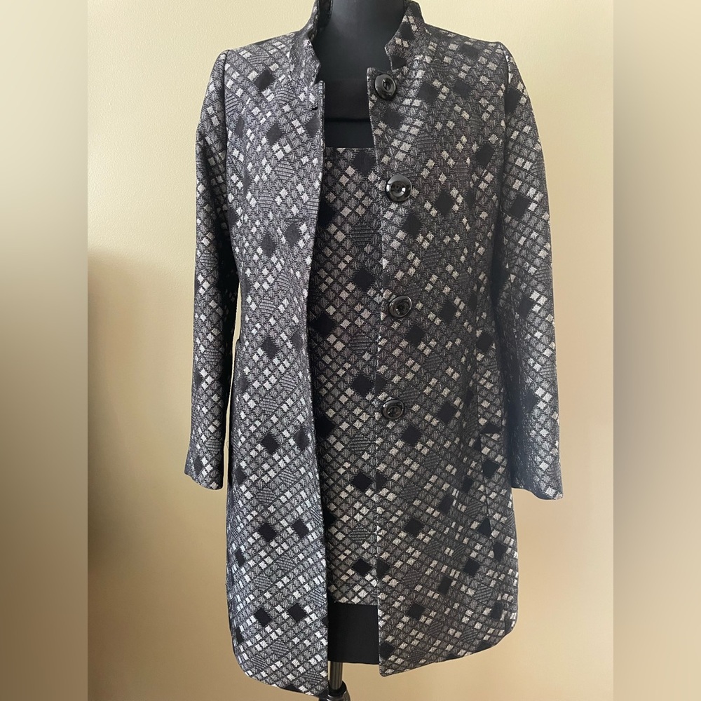 Women's Black and Gray Patterned 
MADE IN ITALY 2 piece Coat( S) and Dress (L)